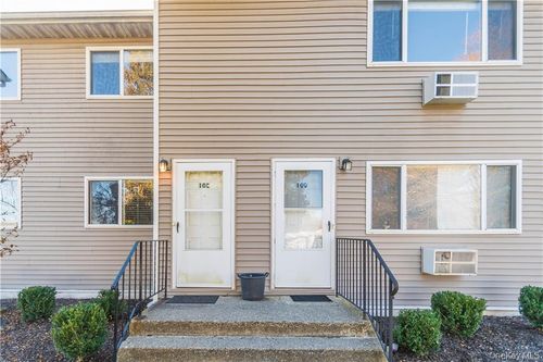 unit-c-10 Fishkill Glen Dr, Fishkill, NY, 12524-2303 | Card Image
