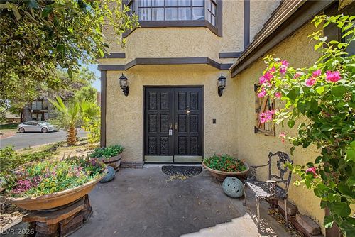 3979 Salisbury Pl, Las Vegas, NV, 89121-4834 | Card Image