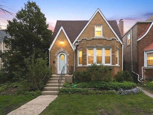 5919 N Bernard St, Chicago, IL, 60659-3403 | Card Image