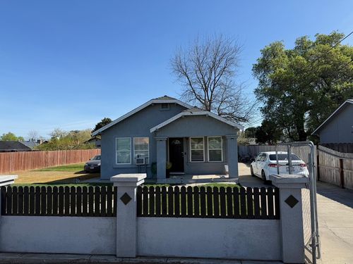 516 S Carroll Ave, Stockton, CA, 95215-5211 | Card Image