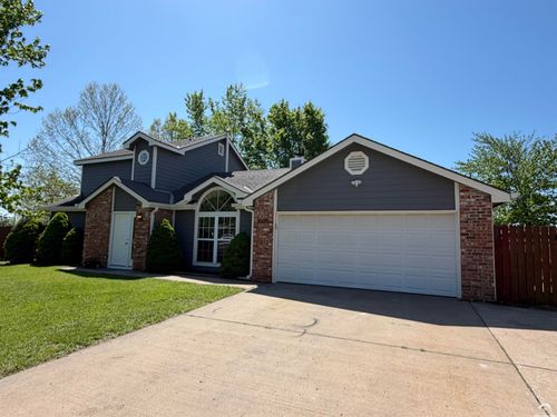 3005 W 30th Ct, Lawrence, KS, 66047-3938 | Card Image