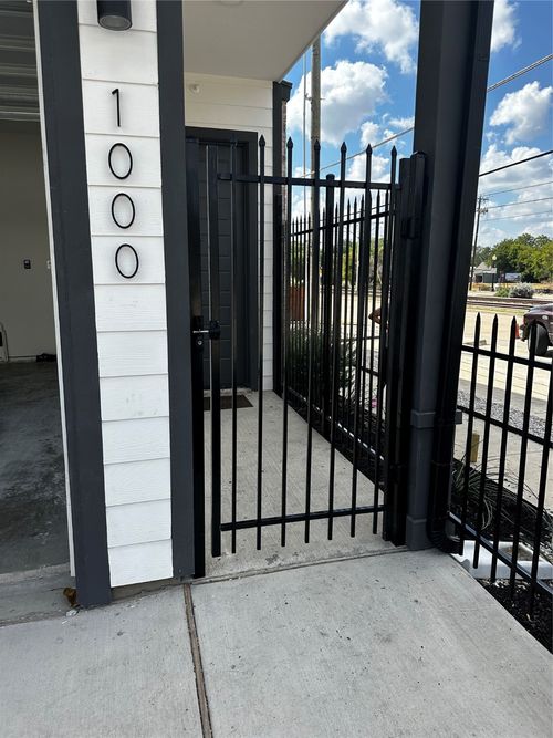 1000 17th St, Plano, TX, 75074-5886 | Card Image