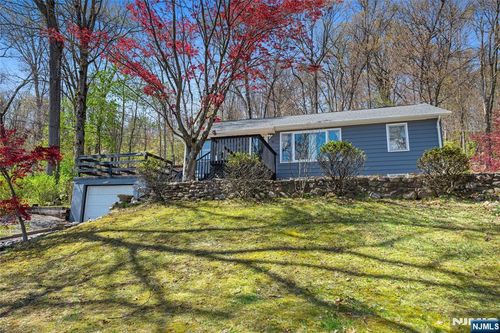 167 Mount Hope Ave, Dover, NJ, 07801-2716 | Card Image