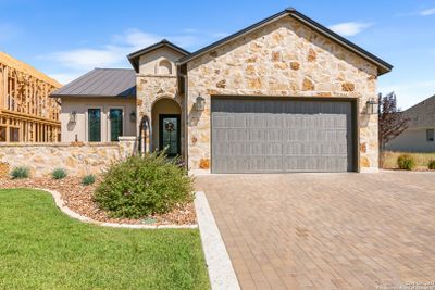 661 Inner Path, House other with 3 bedrooms, 2 bathrooms and null parking in New Braunfels TX | Image 2