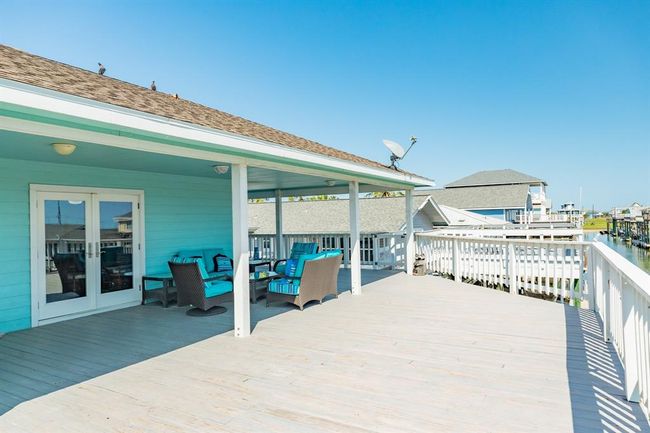 247 Schooner Dr, House other with 3 bedrooms, 2 bathrooms and 5 parking in Freeport TX | Image 27