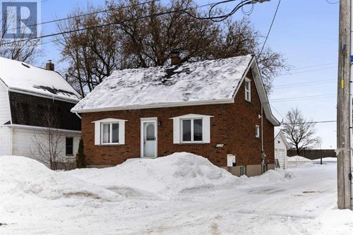 129 Wallace Terr, Sault Ste. Marie, ON, P6C1K2 | Card Image