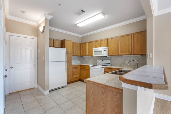 UNIT-1003 - 801 Luther St W, Condo with 2 bedrooms, 2 bathrooms and null parking in College Station TX | Image 14