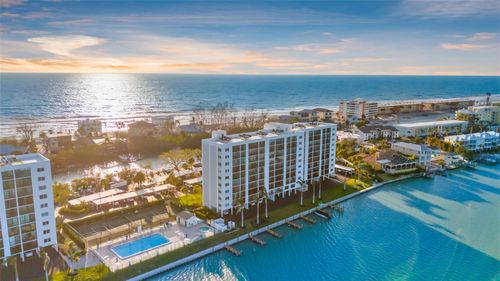 p3-9397 Midnight Pass Rd, SARASOTA, FL, 34242-2956 | Card Image