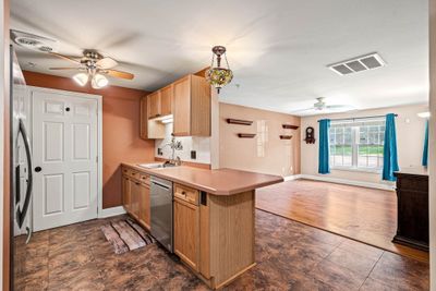 151 - 14 Crestview Circle, Condo with 2 bedrooms, 1 bathrooms and null parking in Londonderry NH | Image 3