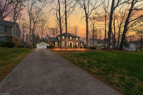 1008 Canonero Dr, Greensboro, NC, 27410-3804 | Card Image