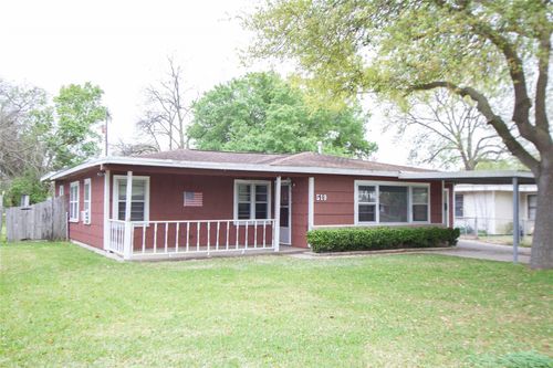519 20th Ave N, Texas City, TX, 77590-6142 | Card Image