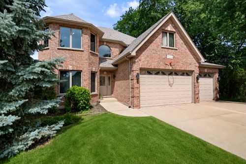 604 S Beverly Ave, Addison, IL, 60101-4803 | Card Image