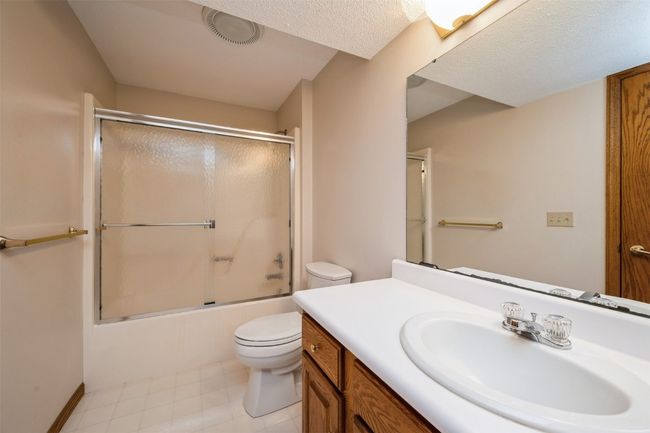 3519 Timber Ridge Trl, House other with 5 bedrooms, 3 bathrooms and null parking in Cedar Rapids IA | Image 39