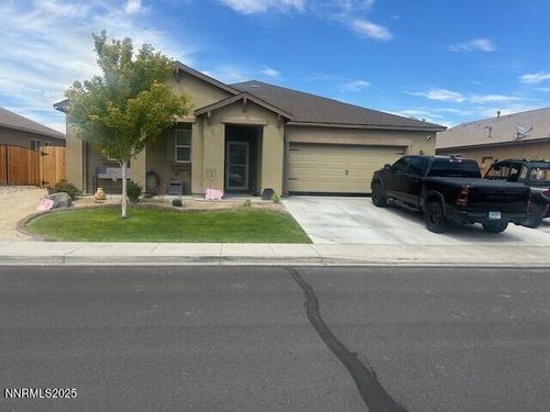 180 Walnut Dr, Fernley, NV, 89408-7033 | Card Image