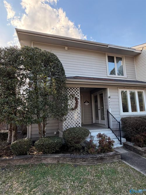 2847 Westchester Dr Sw, Decatur, AL, 35603-2318 | Card Image