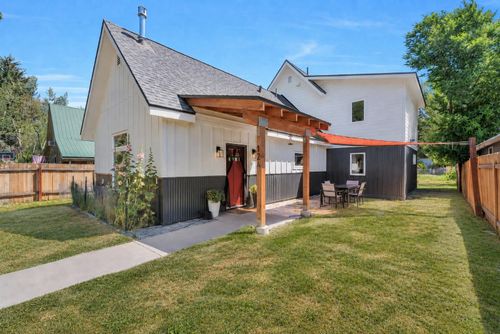 124 N 3rd St, Hayden, CO, 81639-5001 | Card Image