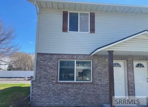 640 Sunflower Rd, Rexburg, ID, 83440-3287 | Card Image