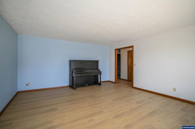 1679 Mistwood Dr Ne, House other with 3 bedrooms, 2 bathrooms and null parking in Keizer OR | Image 10