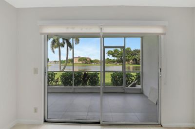 1038 Lincoln B, Condo with 2 bedrooms, 2 bathrooms and null parking in Boca Raton FL | Image 2