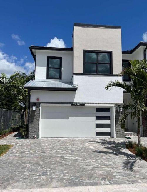 8345 Nw 7th Place, Plantation, FL, 33324 | Card Image