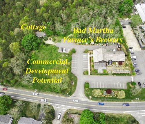 876 E Falmouth Hwy, East Falmouth, MA, 02536-6226 | Card Image