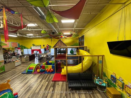 188 Bunting Rd, Saint Catharines, ON, L2M3Y1 | Card Image