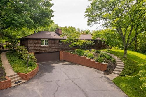 117 Valentine Dr, Coraopolis, PA, 15108-2941 | Card Image