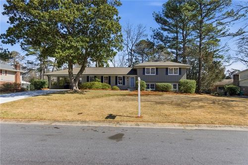 3055 Saint Helena Dr, Tucker, GA, 30084-2228 | Card Image