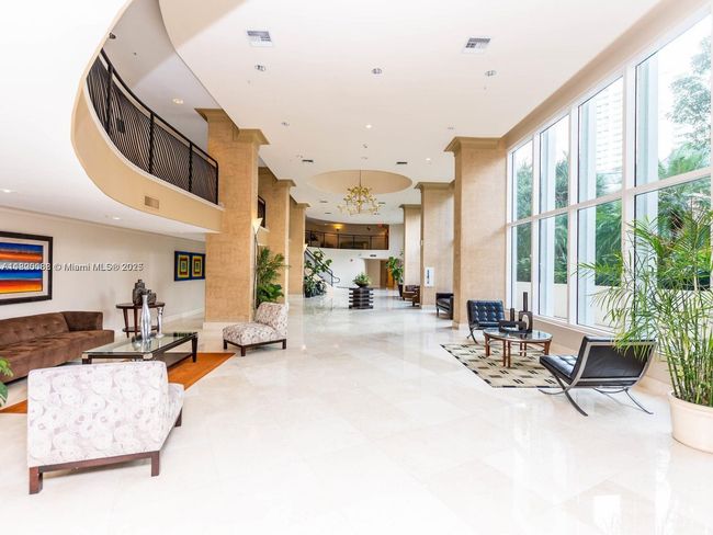 APT-102 - 3370 Ne 190 Th St, Condo with 2 bedrooms, 3 bathrooms and null parking in Aventura FL | Image 8