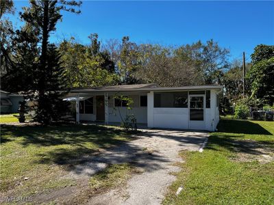 View of front of home featuring a front lawn | Image 1