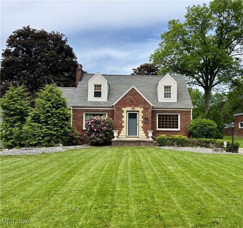 212 Wolcott Dr, Boardman, OH, 44512-2856 | Card Image
