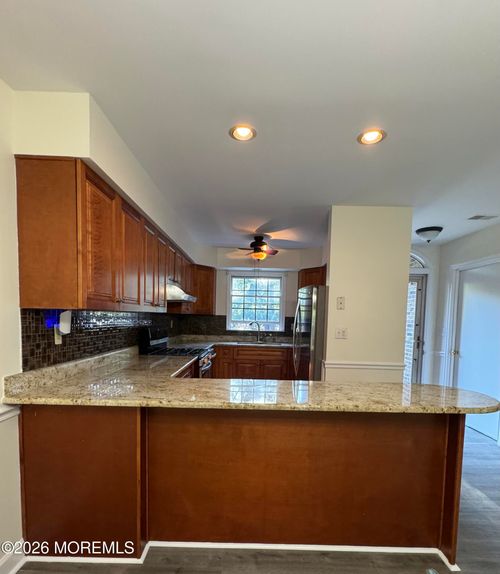 42 Weller Place, Holmdel, NJ, 07733 | Card Image