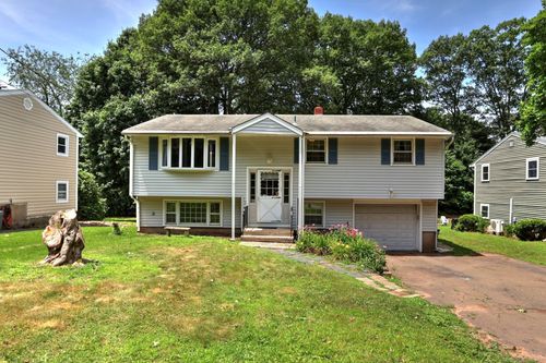 68 Highland Ave, East Haven, CT, 06513-1843 | Card Image