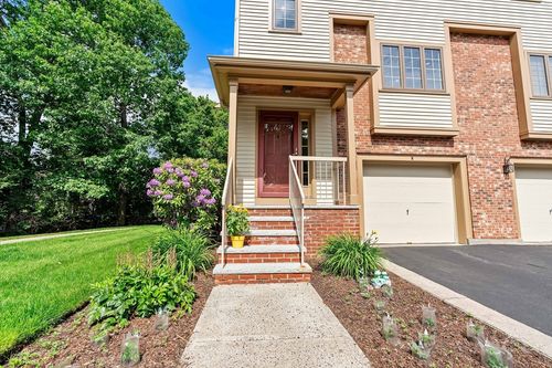 m-121 Revere St, Canton, MA, 02021 | Card Image