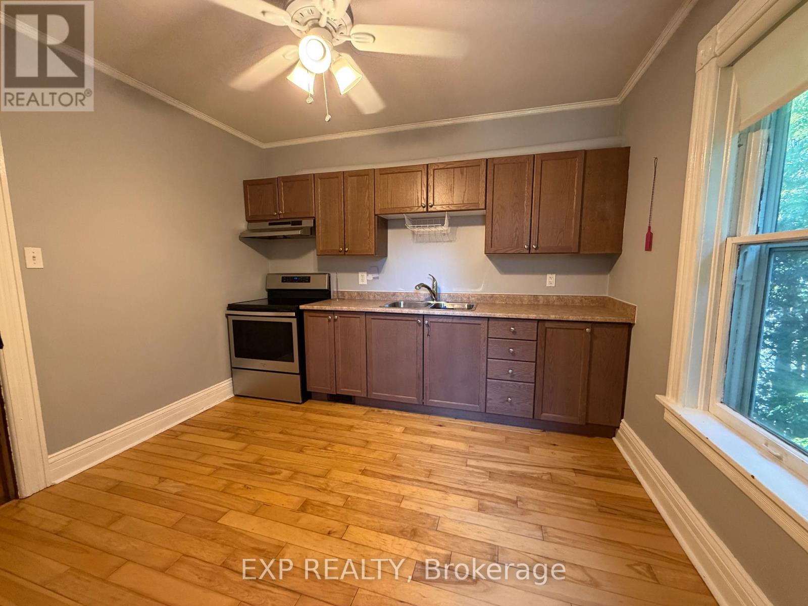 Residential Lease in Orangeville 5