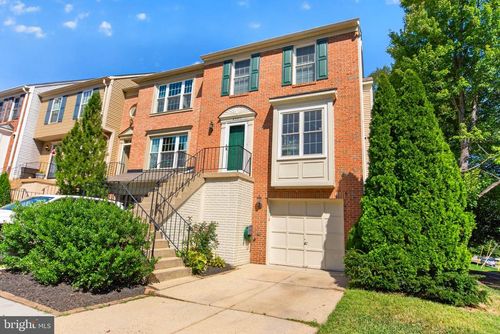 45577 Hutchens Sq, STERLING, VA, 20166-3009 | Card Image