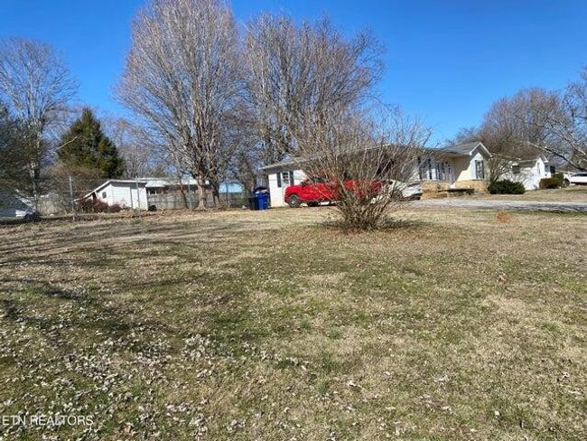 712 Netherton Dr, House other with 4 bedrooms, 1 bathrooms and 3 parking in Madisonville TN | Image 5