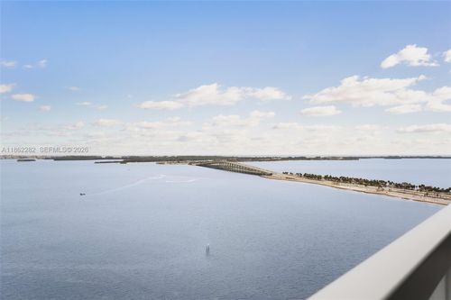 apt-21d-2451 Brickell Ave, Miami, FL, 33129-2423 | Card Image