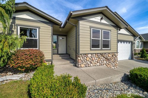 406 Ridgewood Dr, Manson, WA, 98831-9050 | Card Image