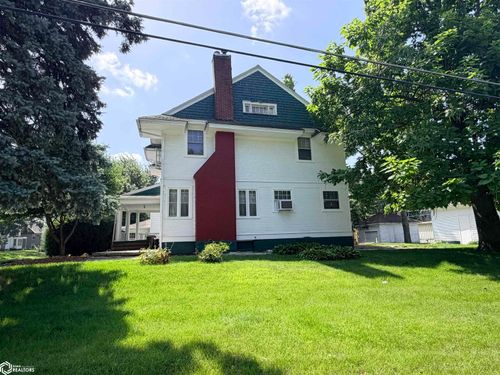 810 W Walnut Street, Eldon, IA, 52554 | Card Image