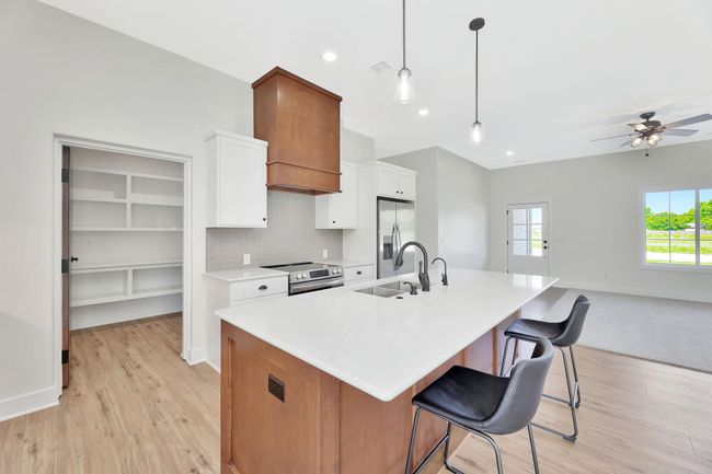 1208 Stutzman St, House other with 2 bedrooms, 2 bathrooms and null parking in Halstead KS | Image 12