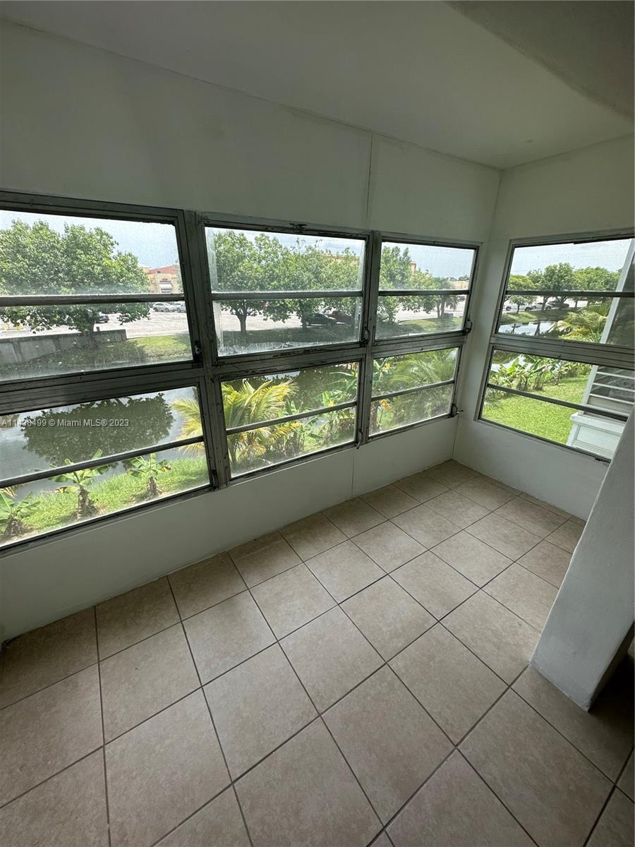 206 - 1310 Nw 43rd Ave, Sold In Lauderhill - Zoocasa