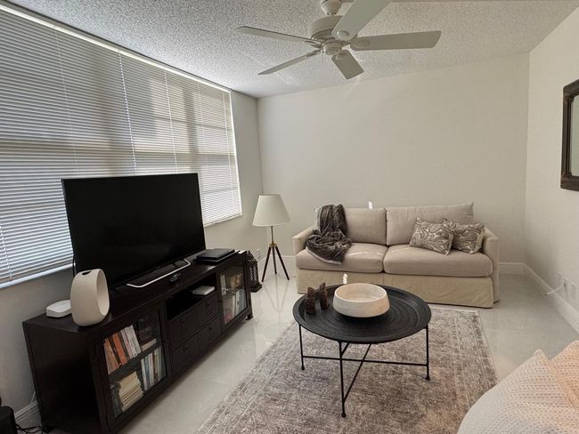 APT-907 - 3499 Oaks Way, Condo with 2 bedrooms, 2 bathrooms and null parking in Pompano Beach FL | Image 33