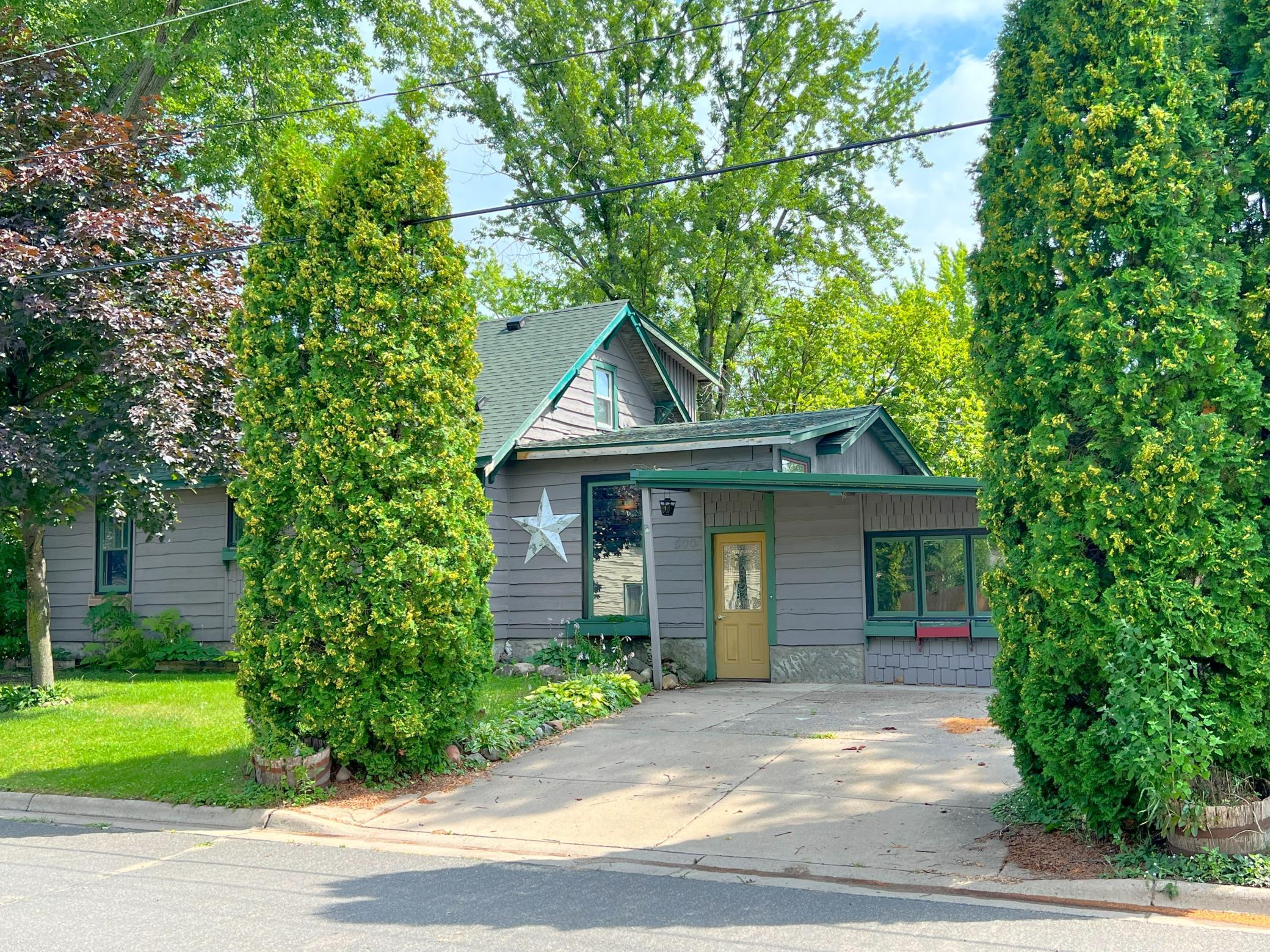 6th St, Little Falls, MN 56345