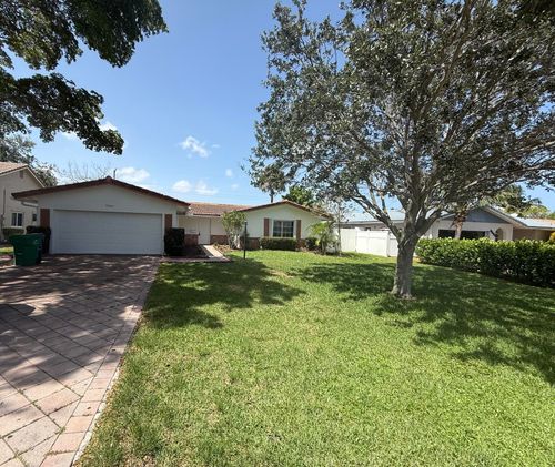 7823 Nw 40th St, Coral Springs, FL, 33065-1953 | Card Image