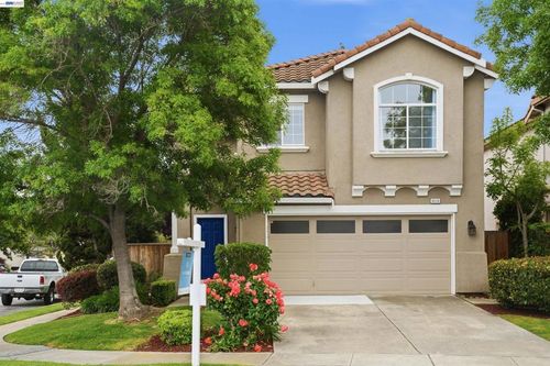 8516 Peachtree Ave, Newark, CA, 94560-3341 | Card Image