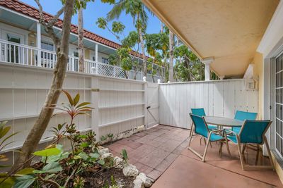 125 - 1325 Gulf Drive N, Condo with 2 bedrooms, 1 bathrooms and null parking in Bradenton Beach FL | Image 3