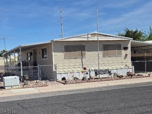 3652 Katmai Dr, Las Vegas, NV, 89122-4018 | Card Image