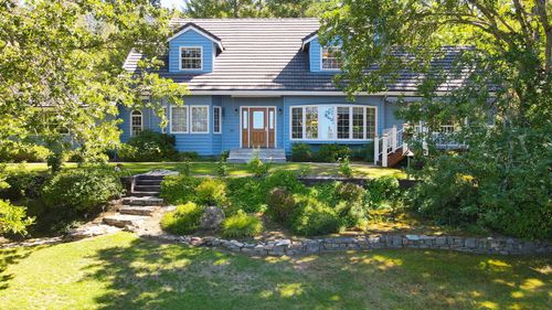 543 Serenity Ln, Grants Pass, OR, 97526-9795 | Card Image