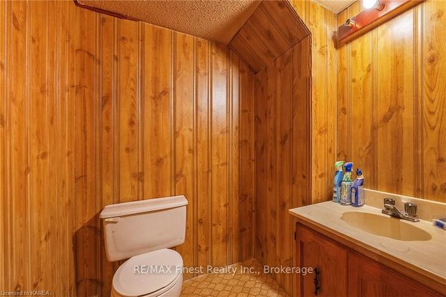 705 Braeside Cres, House other with 4 bedrooms, 2 bathrooms and 2 parking in Kingston ON | Image 29